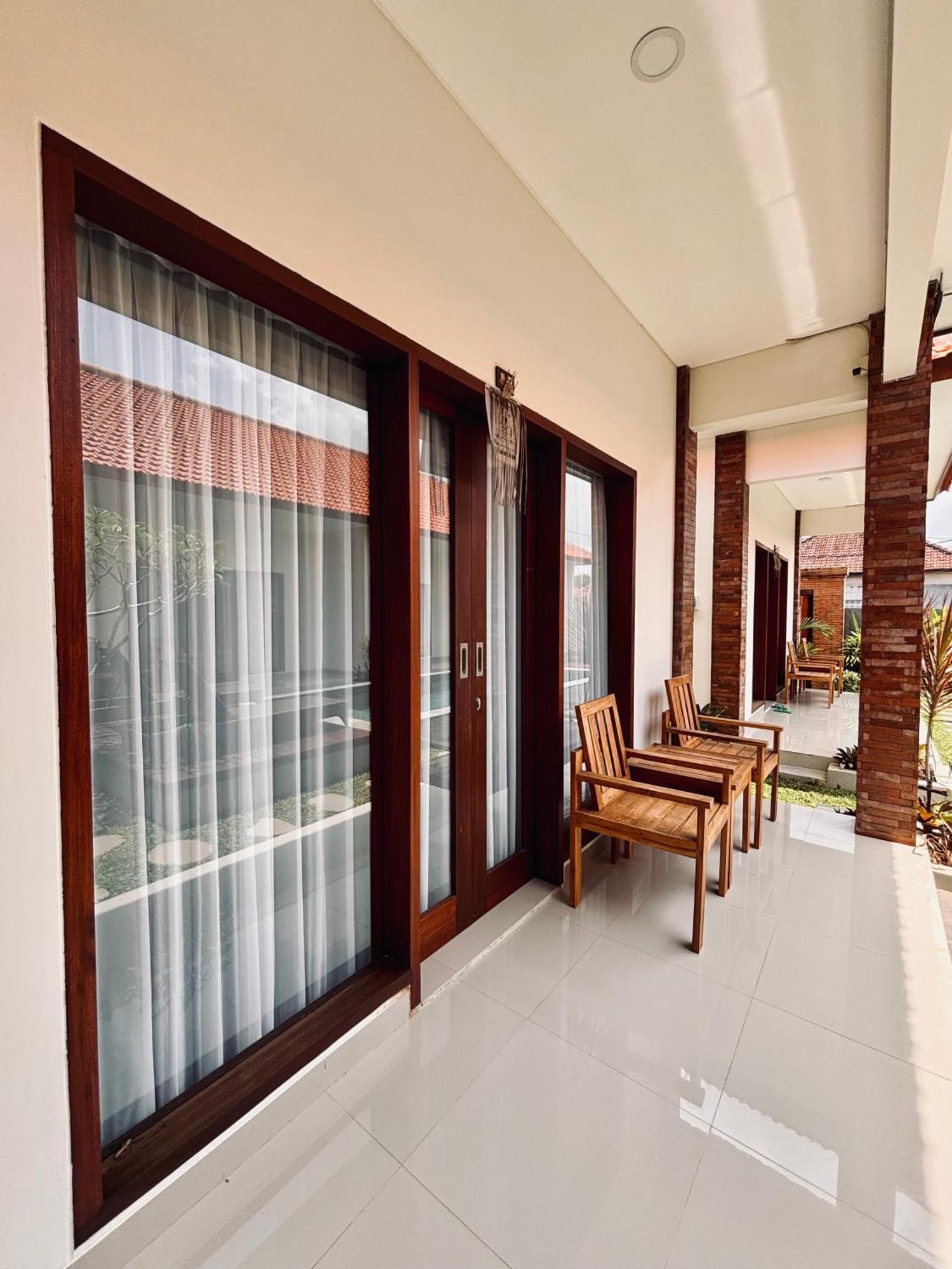 Kampana Homestay Uluwatu Exterior foto
